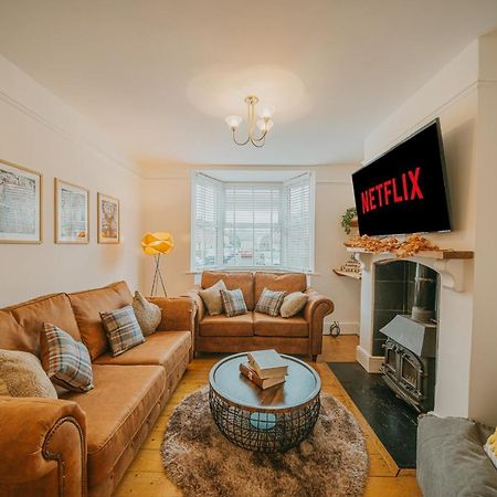 Cotswolds- Homely 2 Bed House With Garden, Wifi - Esho Stays Cirencester Eksteriør billede